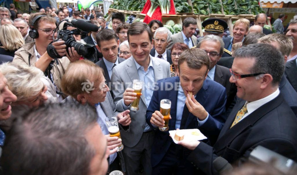 Emmanuel Macron à l’inauguration de la 83ème Foire européenne avec une Knack d’Alsace Metzger Muller