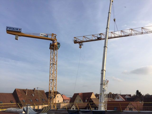 La grue montre sa flèche…